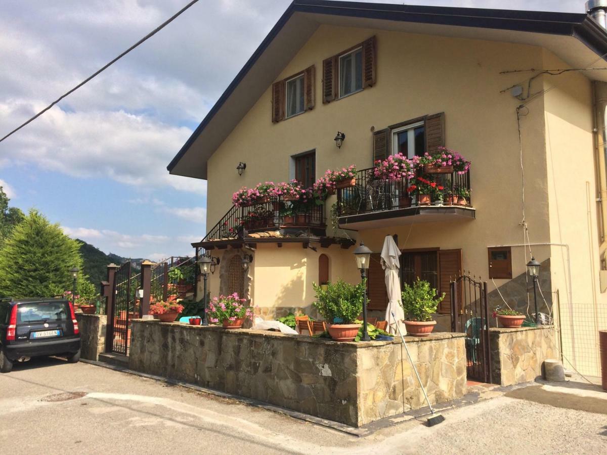 La Casa Nel Verde Castelmezzano Exterior foto